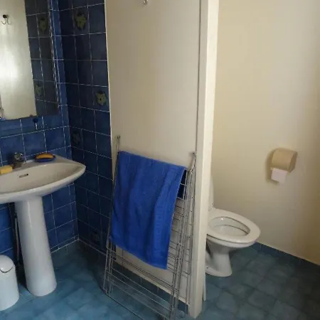 Studio Hyères, 1 Pièce, 2 Personnes - Fr-1-335-93